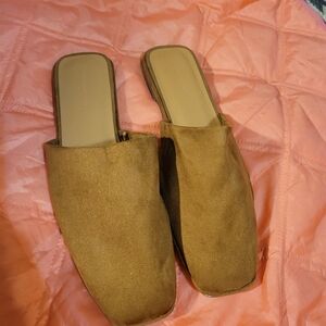 Banana Republic faux suede brown mule